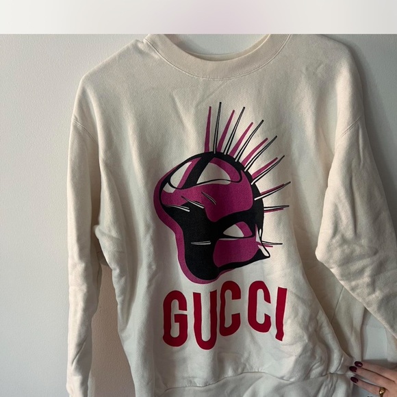 Gucci White Sweatshirt with Pink Graphic - Picture 2 of 4